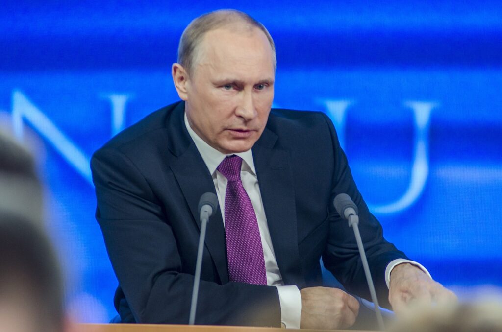 Putin Targets US Dollar Summit