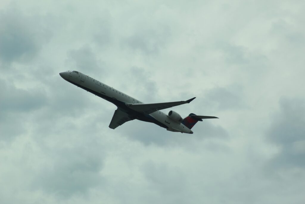 Delta Jet Crash at Toronto Pearson: Passengers Evacuate