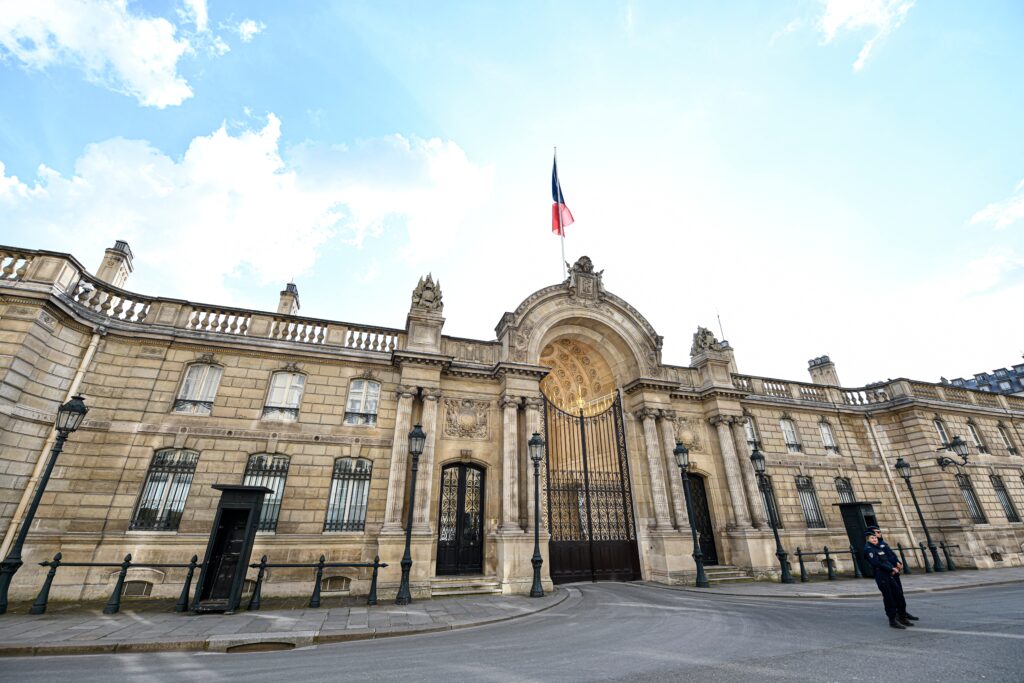 Merz Meets Macron to Strengthen Franco-German Relations