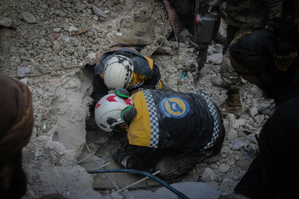 Syria Clashes Intensify, Thousands Flee Amid Crisis