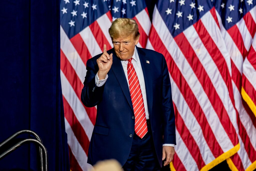 Trump Ukraine Peace Plan Faces Delays Amid Complex Talks